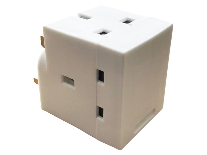 Dencon 3 Way Adaptor 13A Fused DCN5688NB